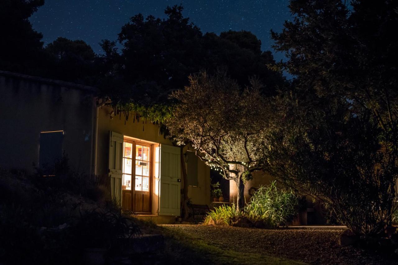 la petite maison Vaugines Extérieur photo