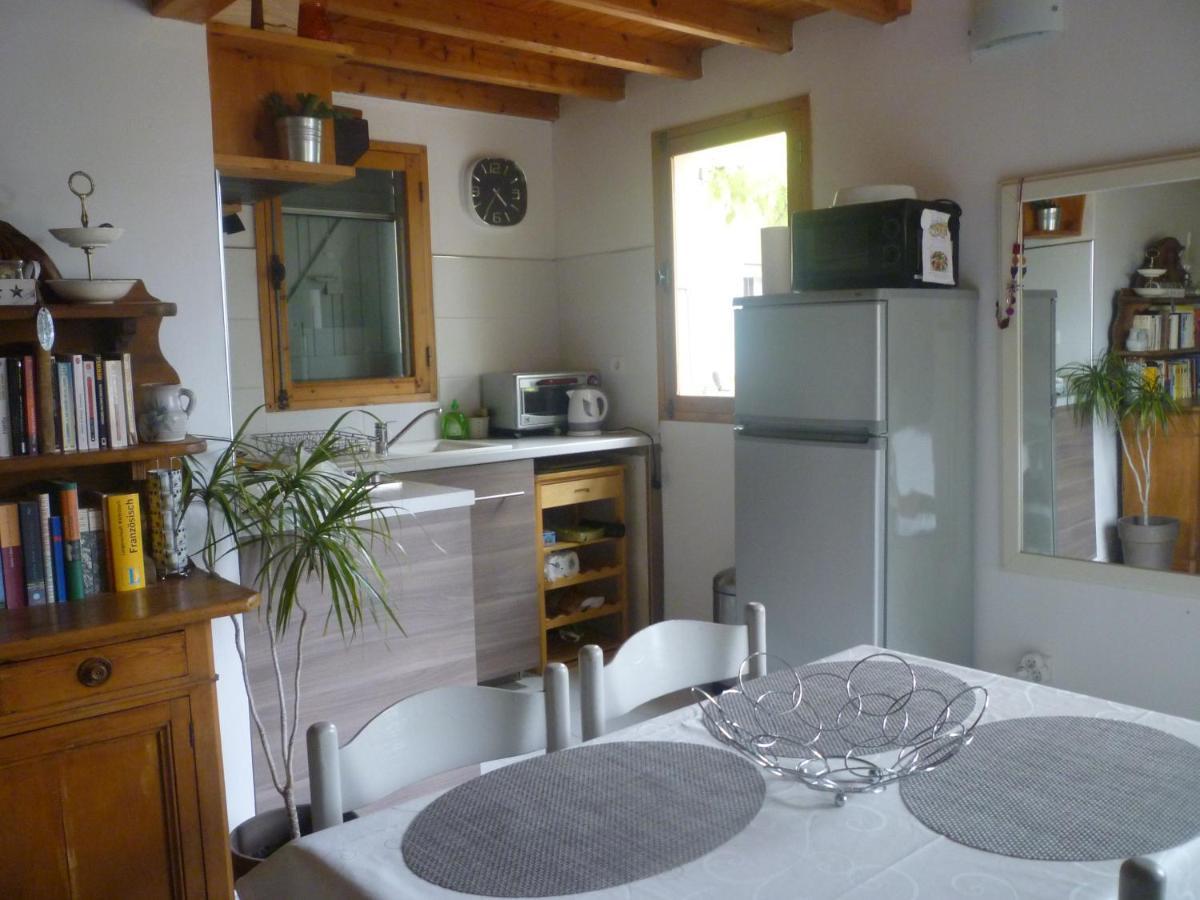 la petite maison Vaugines Extérieur photo